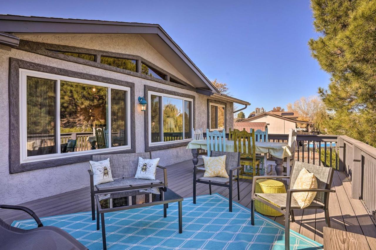 Colorful Cottonwood Home Walk To Verde River! Exterior photo